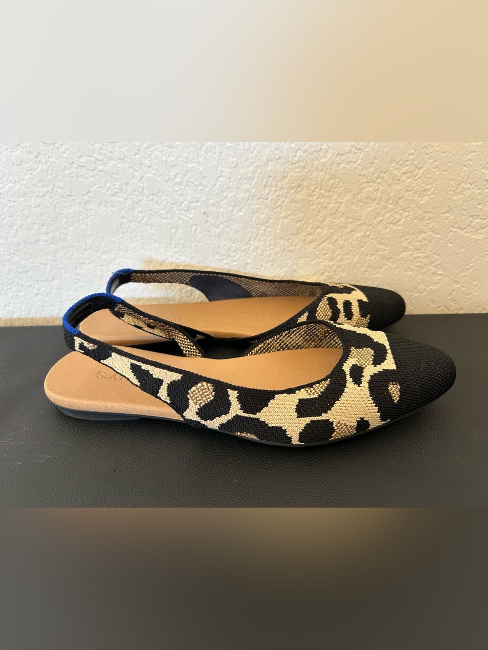 Rothy’s Leopard Print Almond Sling Back Desert Cat Shoes Flats Sz 8.5 Cheetah - Picture 2 of 4
